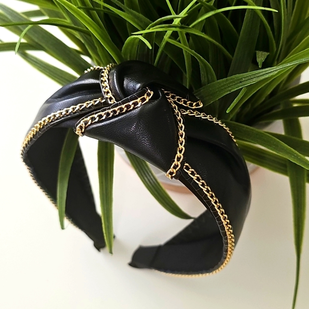 🌿Elegant Black and Gold Chain Headband